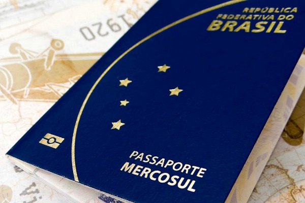 Passaporte com Visto Brasil